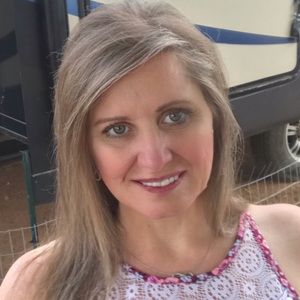 Meet your Posher, Stacey